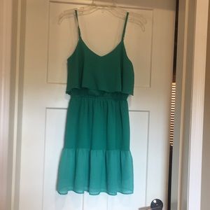 Delia’s dress really pretty!